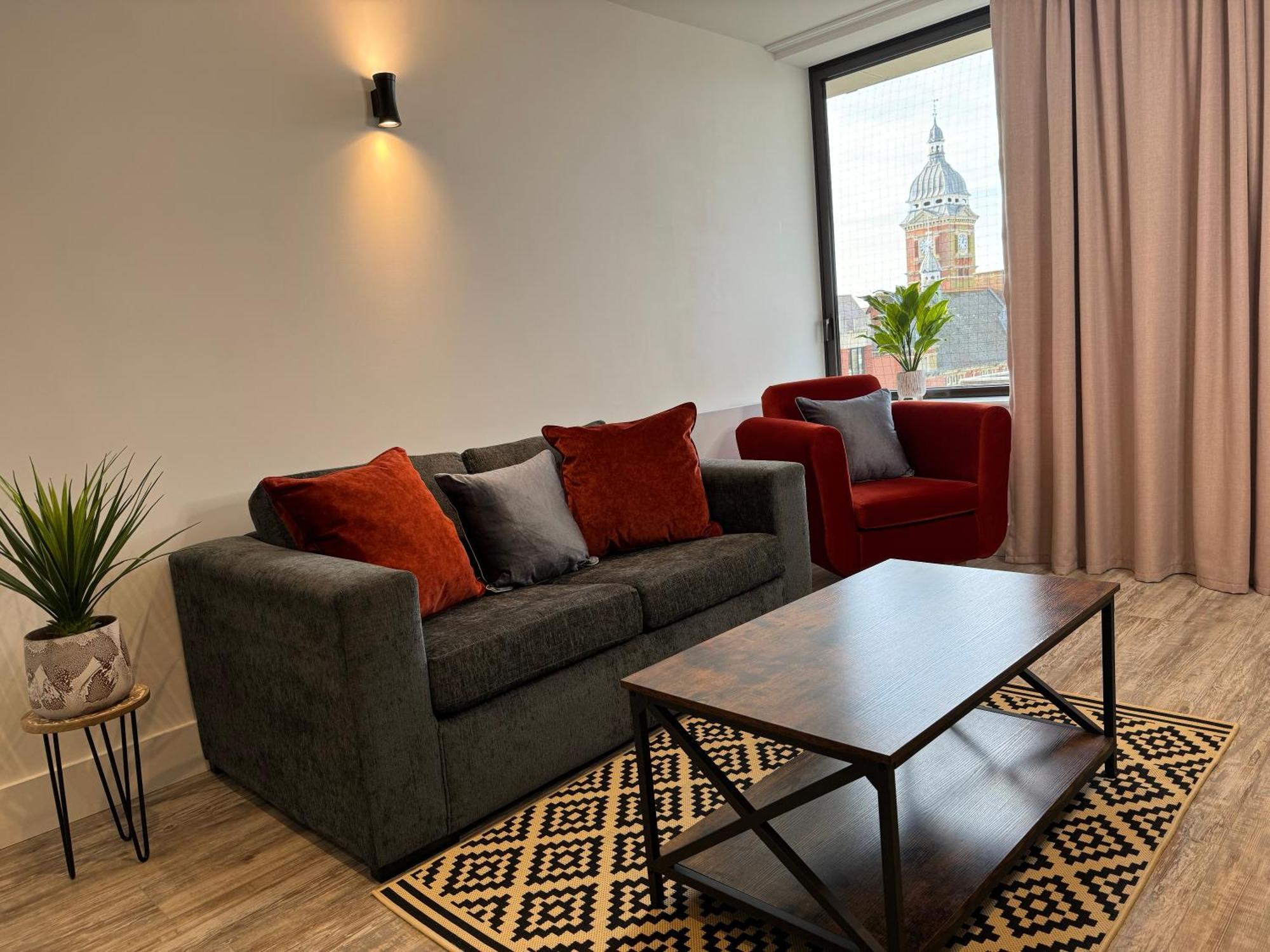 Elegant One Bedroom Apartment Swindon Dış mekan fotoğraf